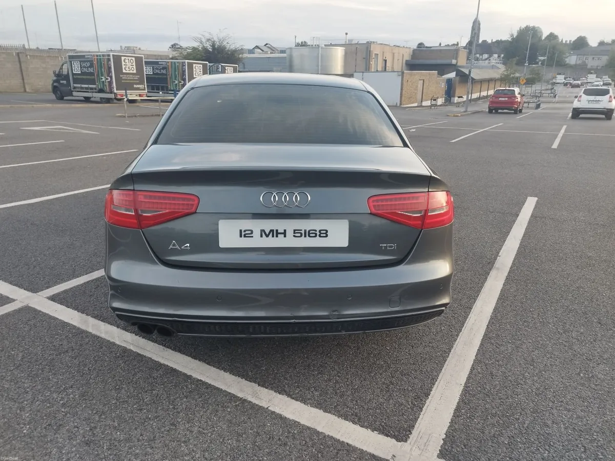 Audi A4 2012 sline black pack - Image 5