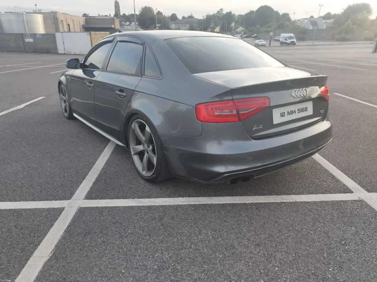 Audi A4 2012 sline black pack - Image 4