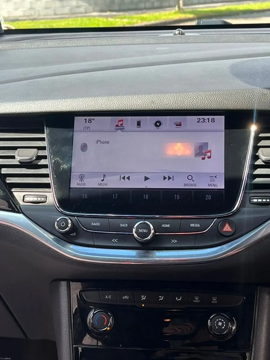 2017 Opel Astra - Image 3