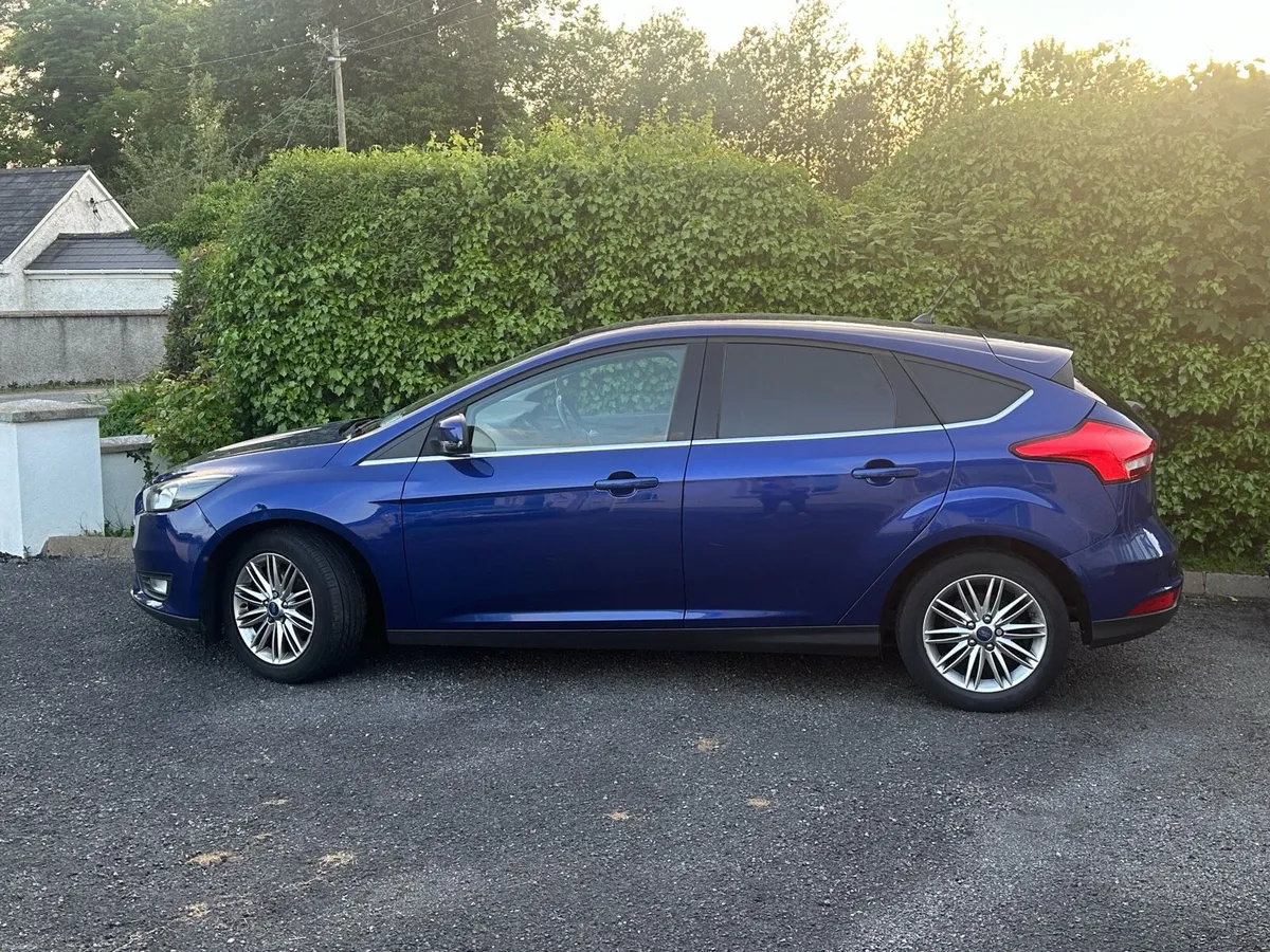 Ford Focus Zetec Model 2018 - Image 2
