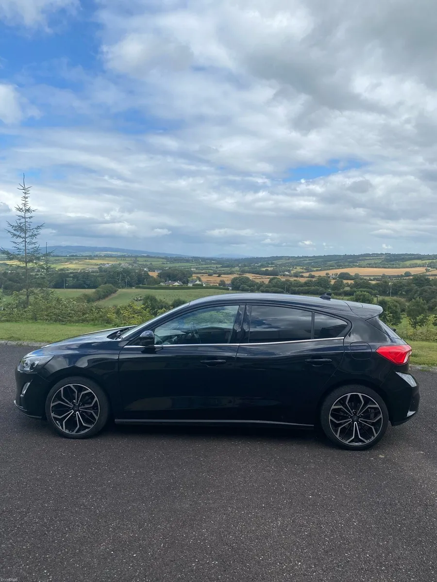 FORD FOCUS TITANIUM 1.5 TDCI 120 BHP ECO BLUE - Image 6