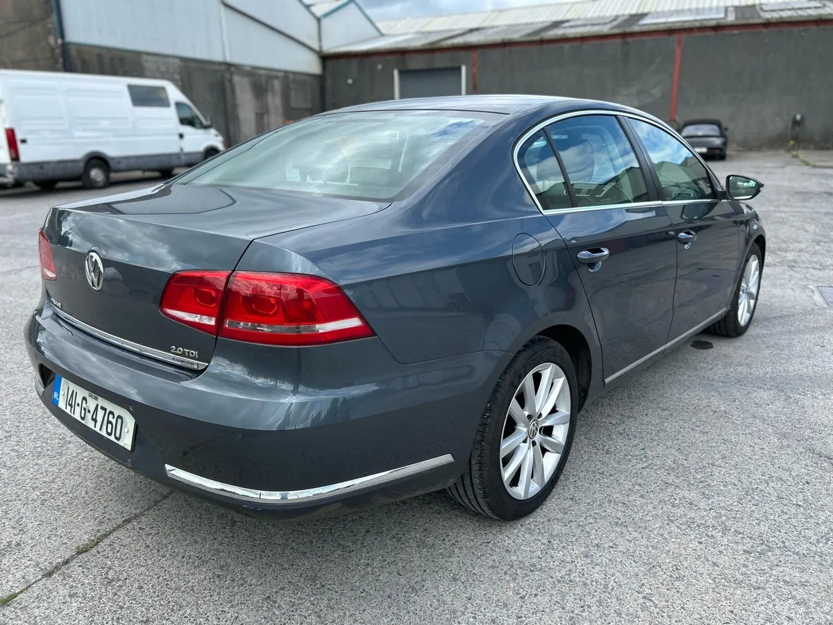 2014 Passat 2.0 - Leather seats - Image 4