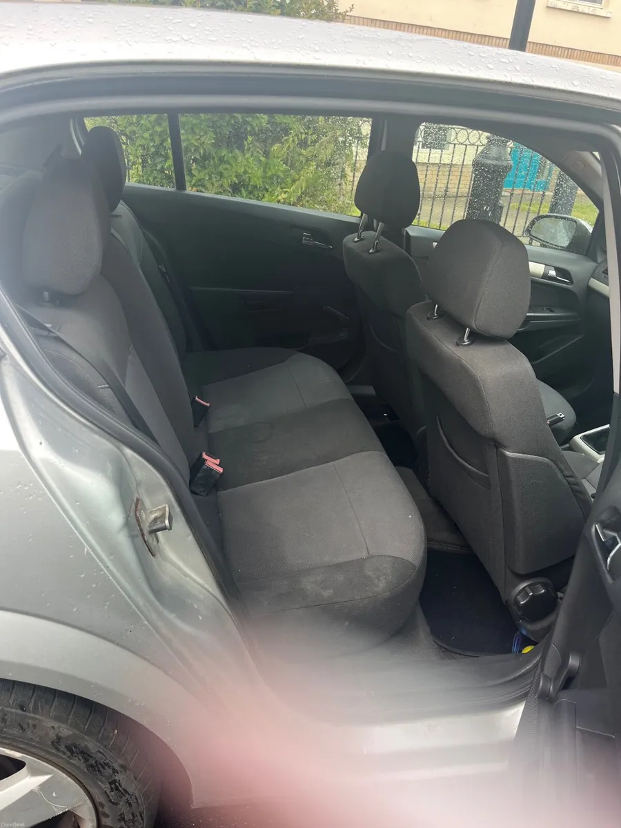 Opel Astra 2008 - Image 4