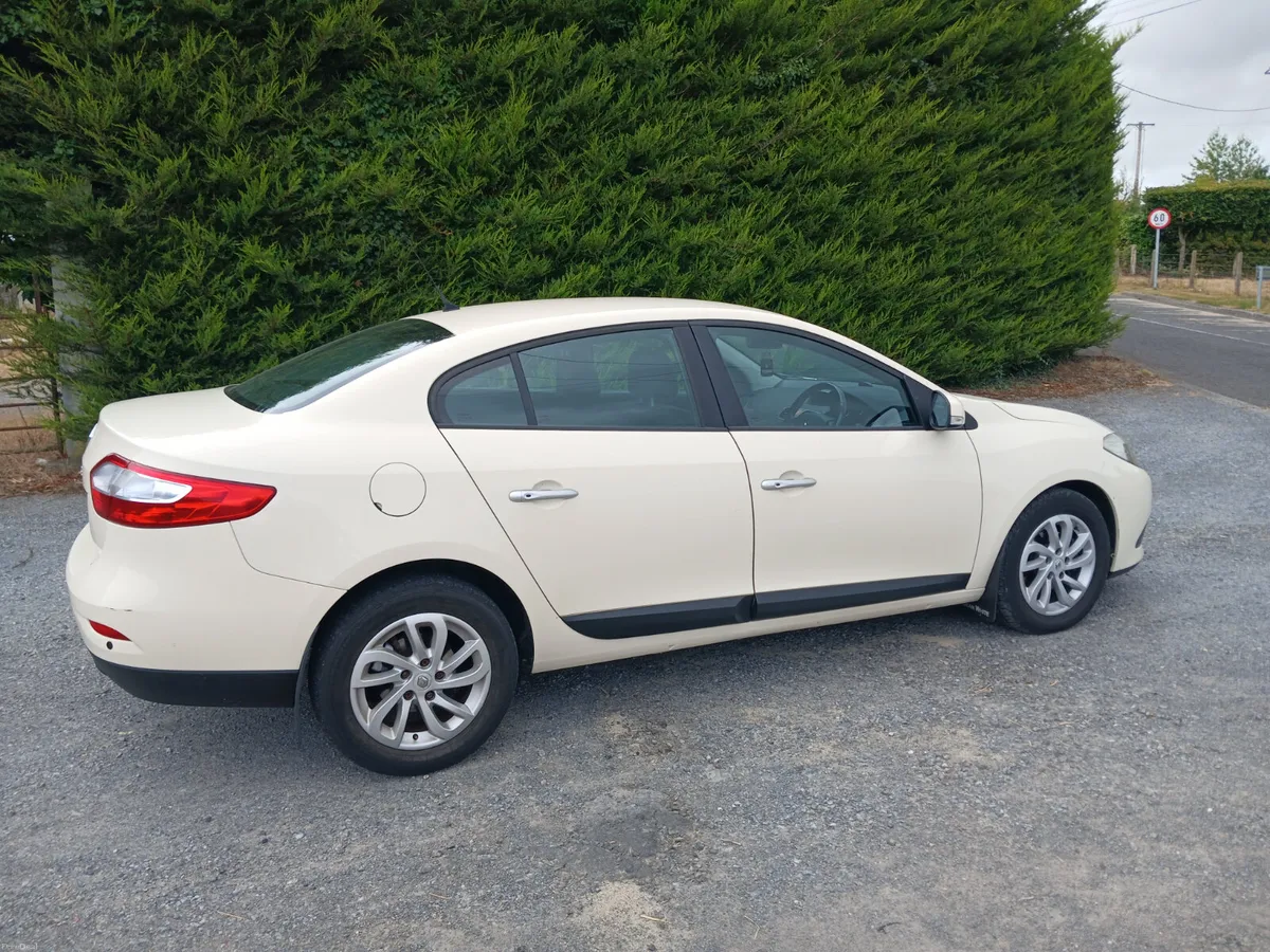 Stunning Renault Fluence 2014 - Image 4