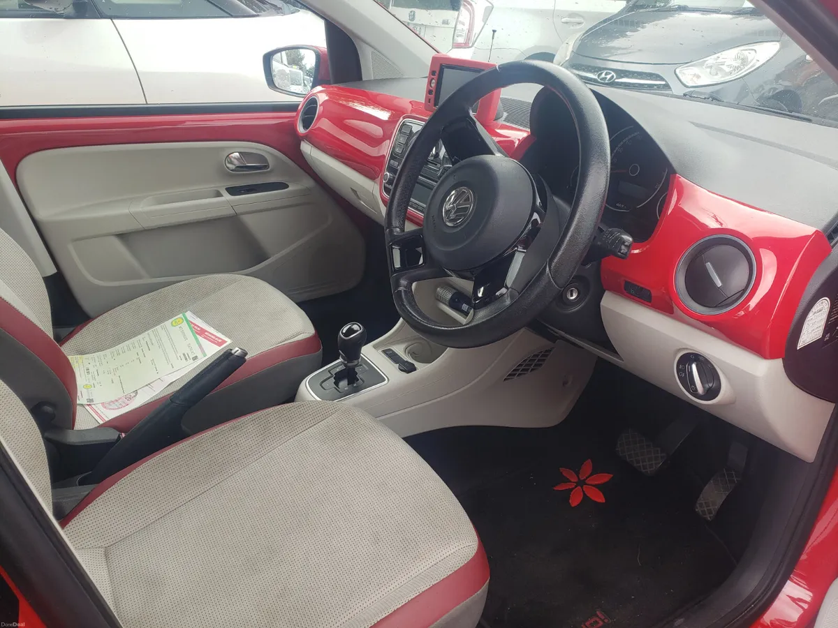Volkswagen up! 2013 - Image 5