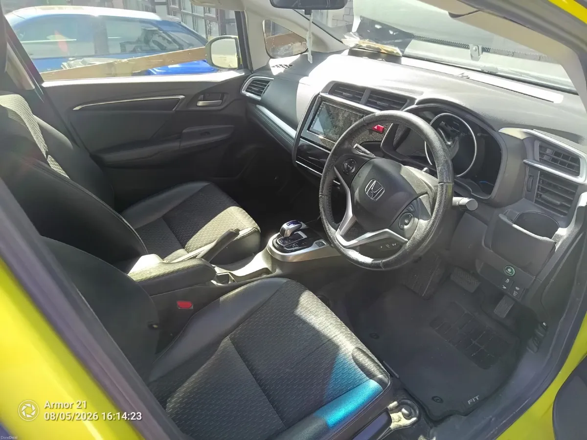 Honda Fit 2015 - Image 3