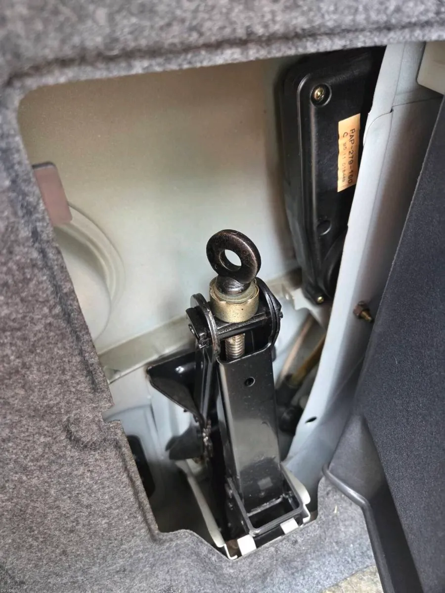 Subaru Impreza STi Version 2 - Image 6
