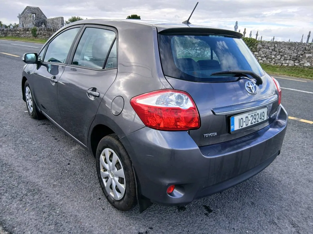 2010 Toyota Auris - Image 5