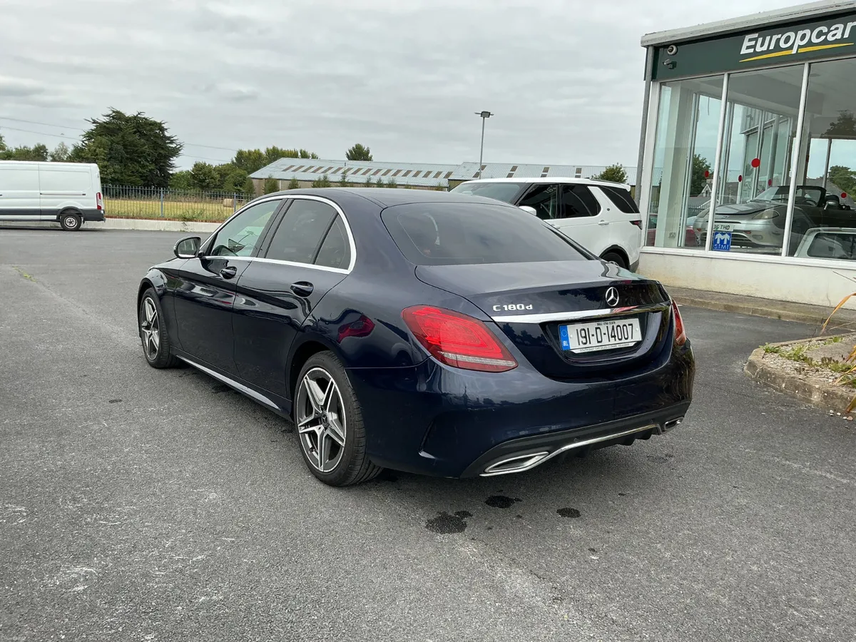 Mercedes-Benz C-Class 2019 - Image 5
