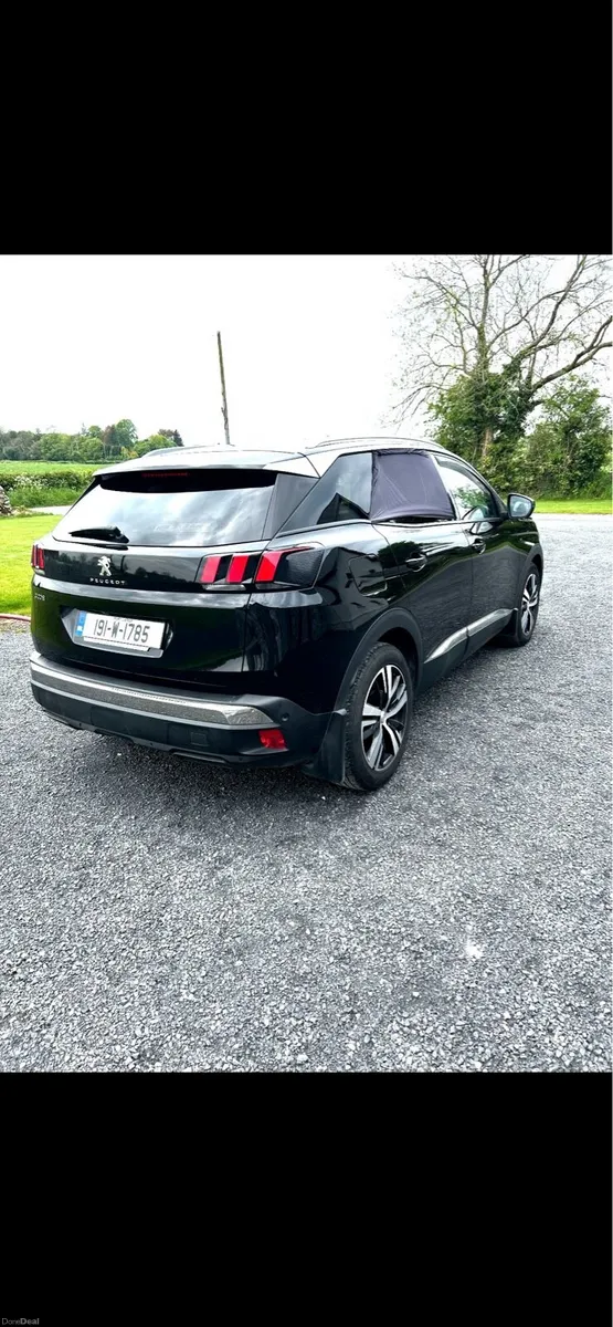 2019 Peugeot 3008 Allure - Image 2