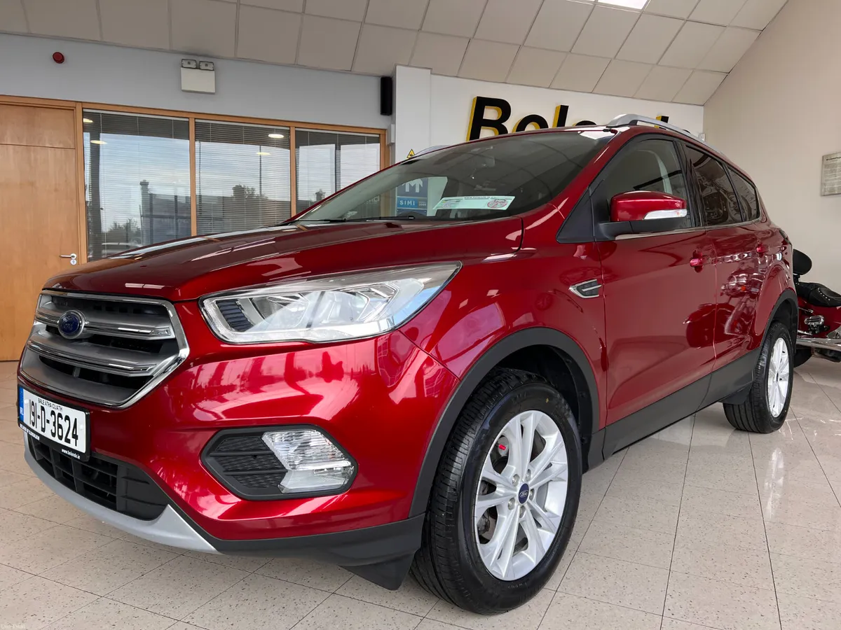 High Spec Perfect Condition TITANIUM Manual Diesel - Image 6