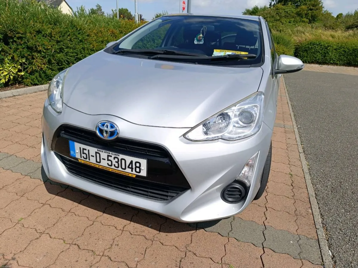 Toyota Aqua 2015 - Image 2