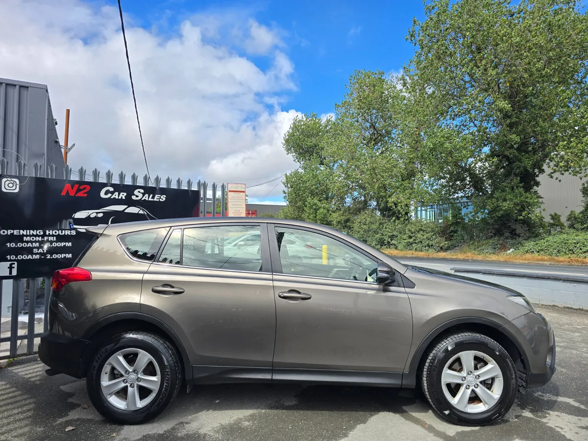 142 Toyota RAV4 2.0D, LOW MILES, NEW NCT - Image 3