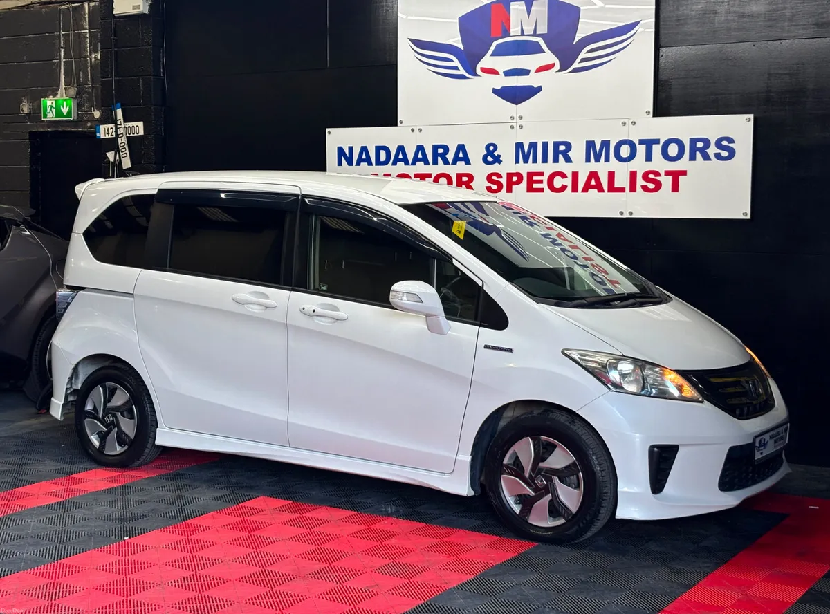 2014 Honda Freed 7 seater - Image 5
