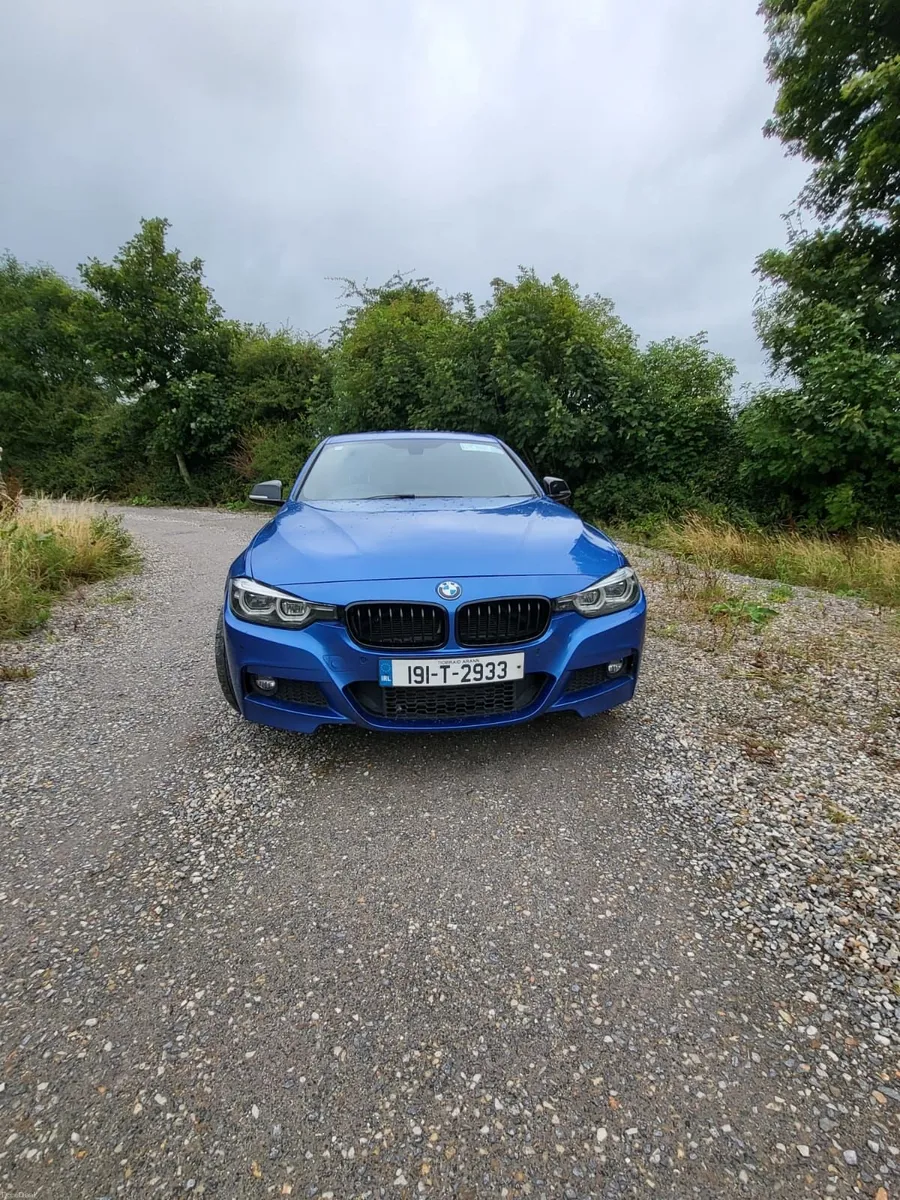 BMW 320d M-Sport Shadow Edition 2019 - Image 2