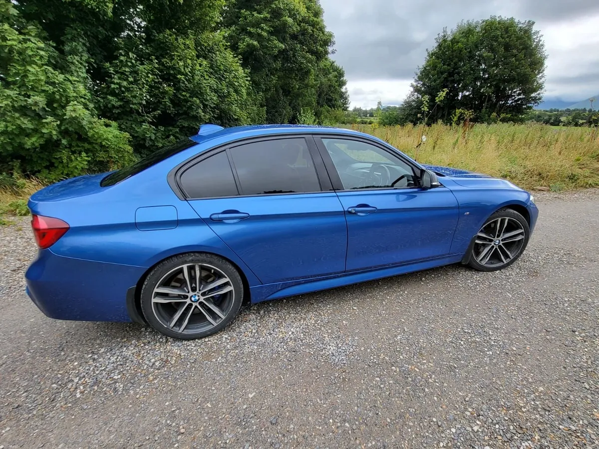 BMW 320d M-Sport Shadow Edition 2019 - Image 4