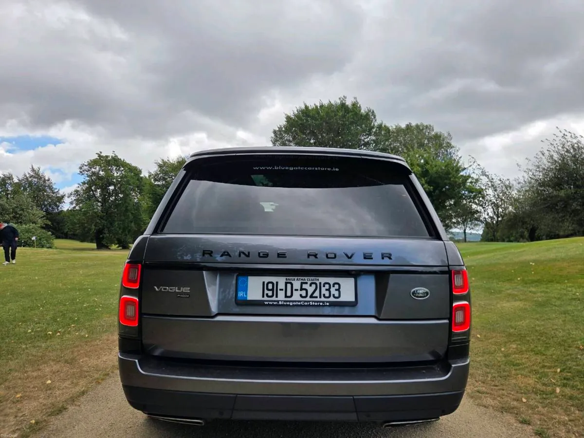 2019 RANGE ROVER VOUGE P400E - Image 6