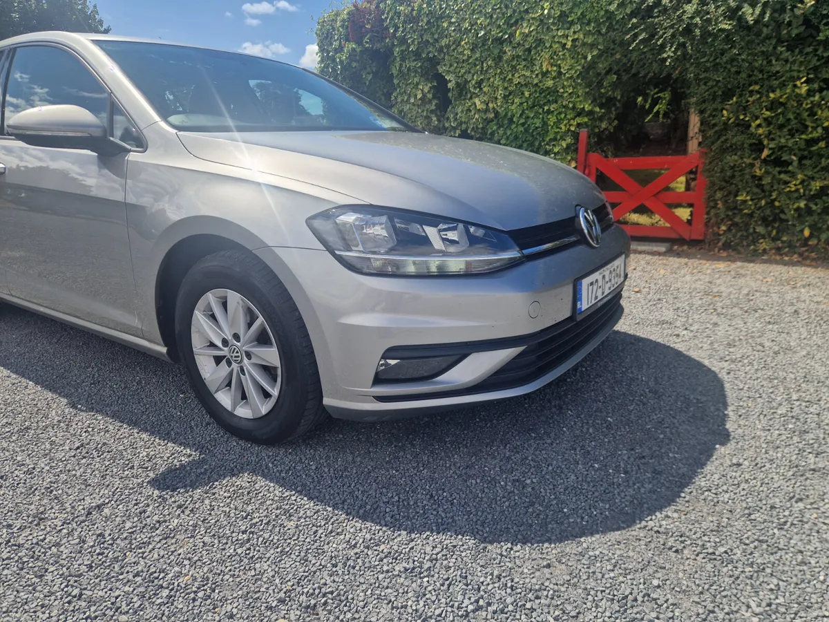 Volkswagen Golf TSI TRENDLINE 2017 - Image 2