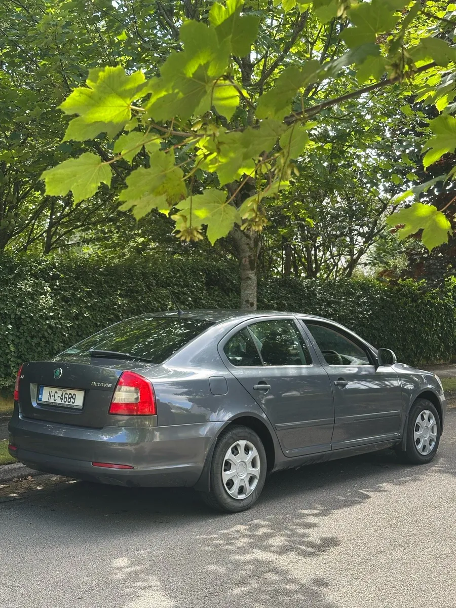 2011 Skoda Octavia diesel - Image 4