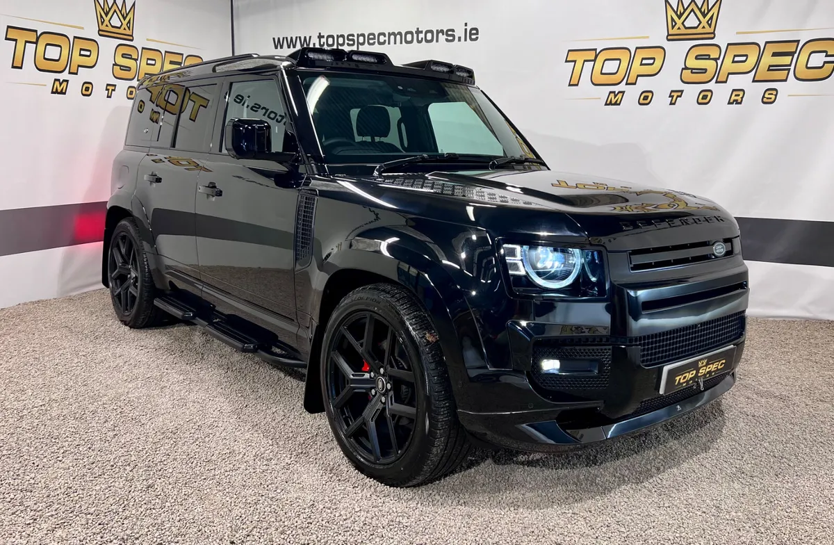 Land Rover Defender 2023 - Image 5