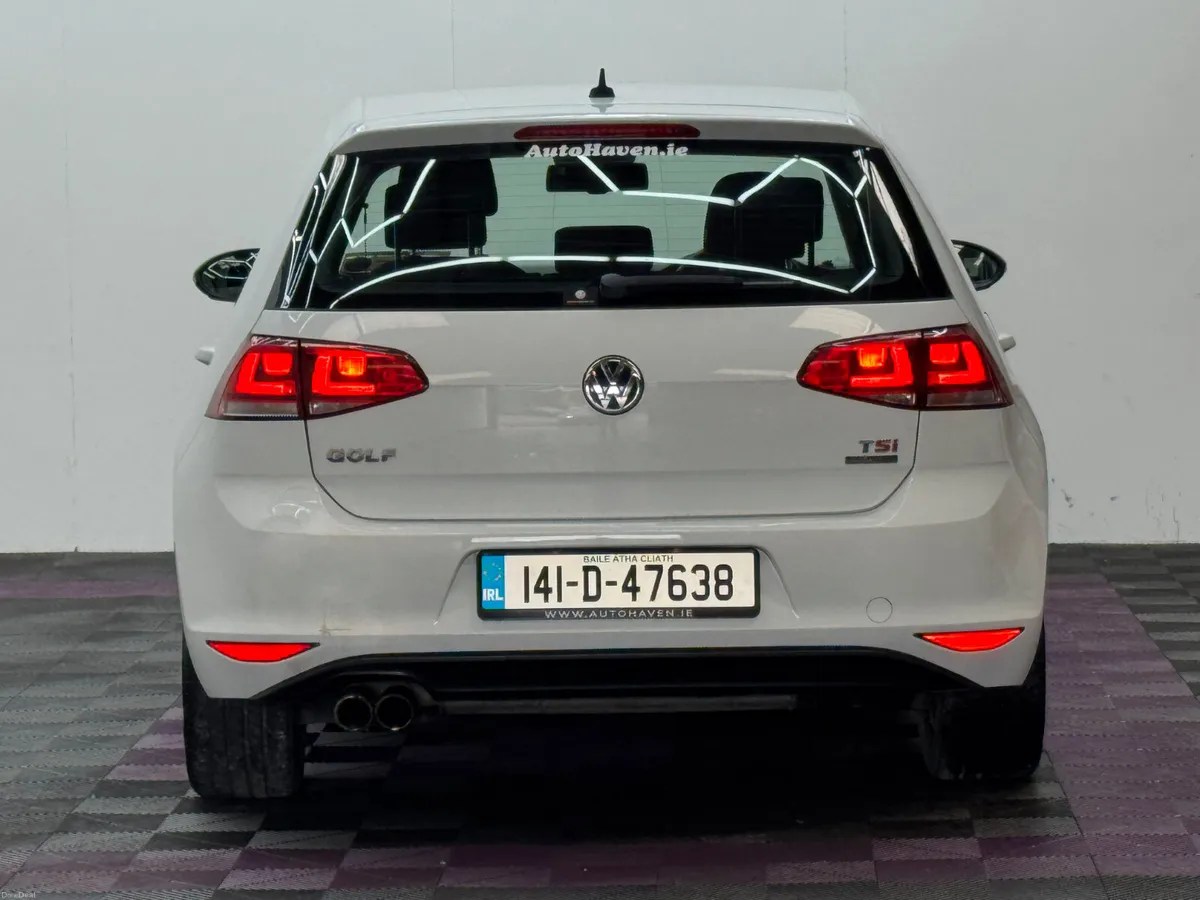 2014 Volkswagen Golf Highline 1.4TSI Automatic - Image 5