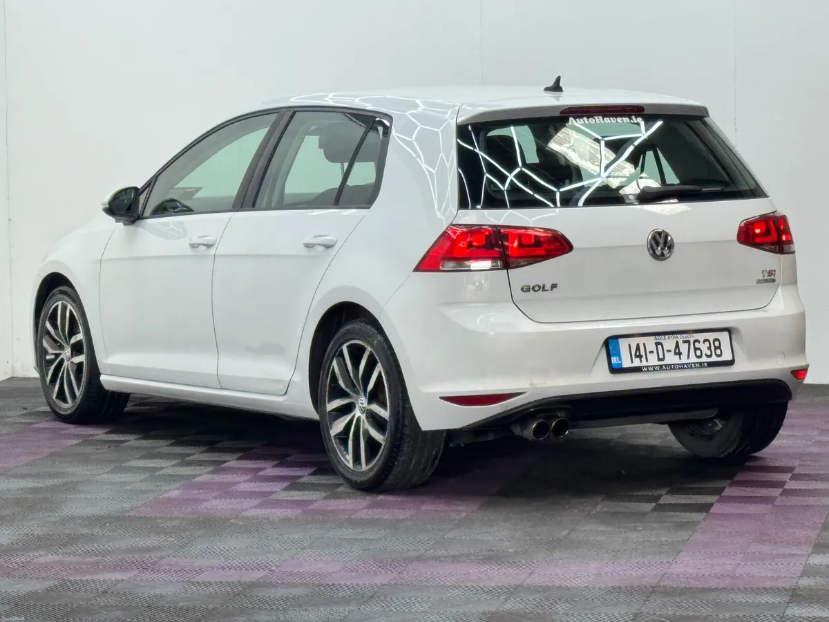 2014 Volkswagen Golf Highline 1.4TSI Automatic - Image 4