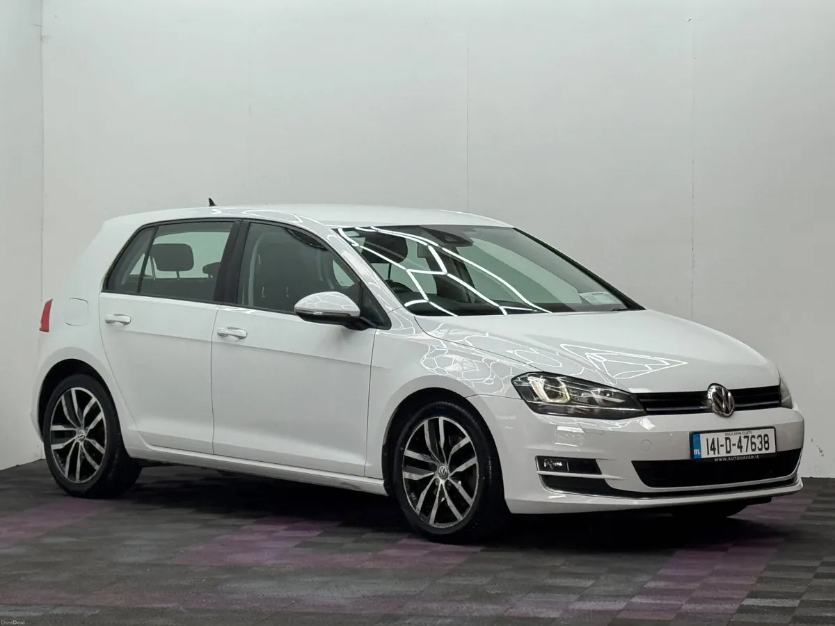 2014 Volkswagen Golf Highline 1.4TSI Automatic - Image 1