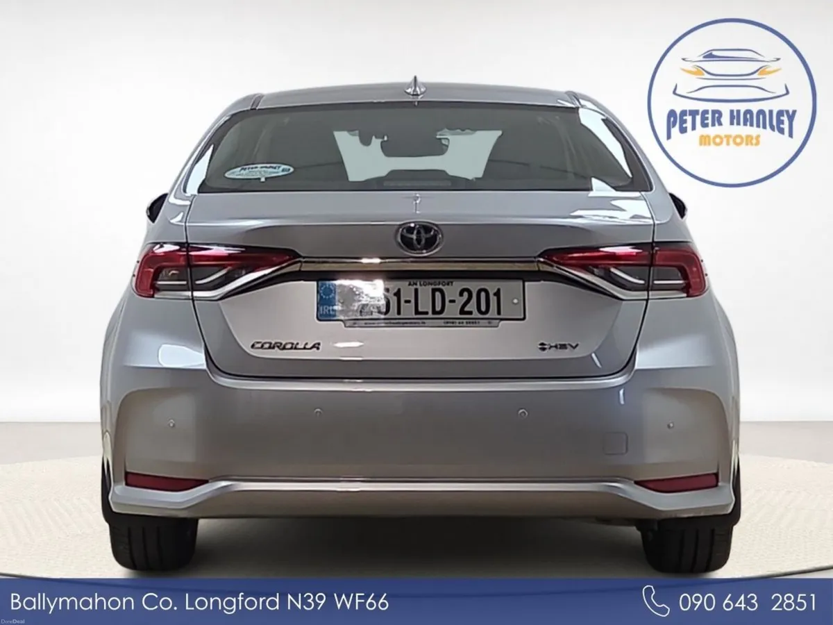 Toyota Corolla 1.8 Hybrid Luna Saloon - Image 6