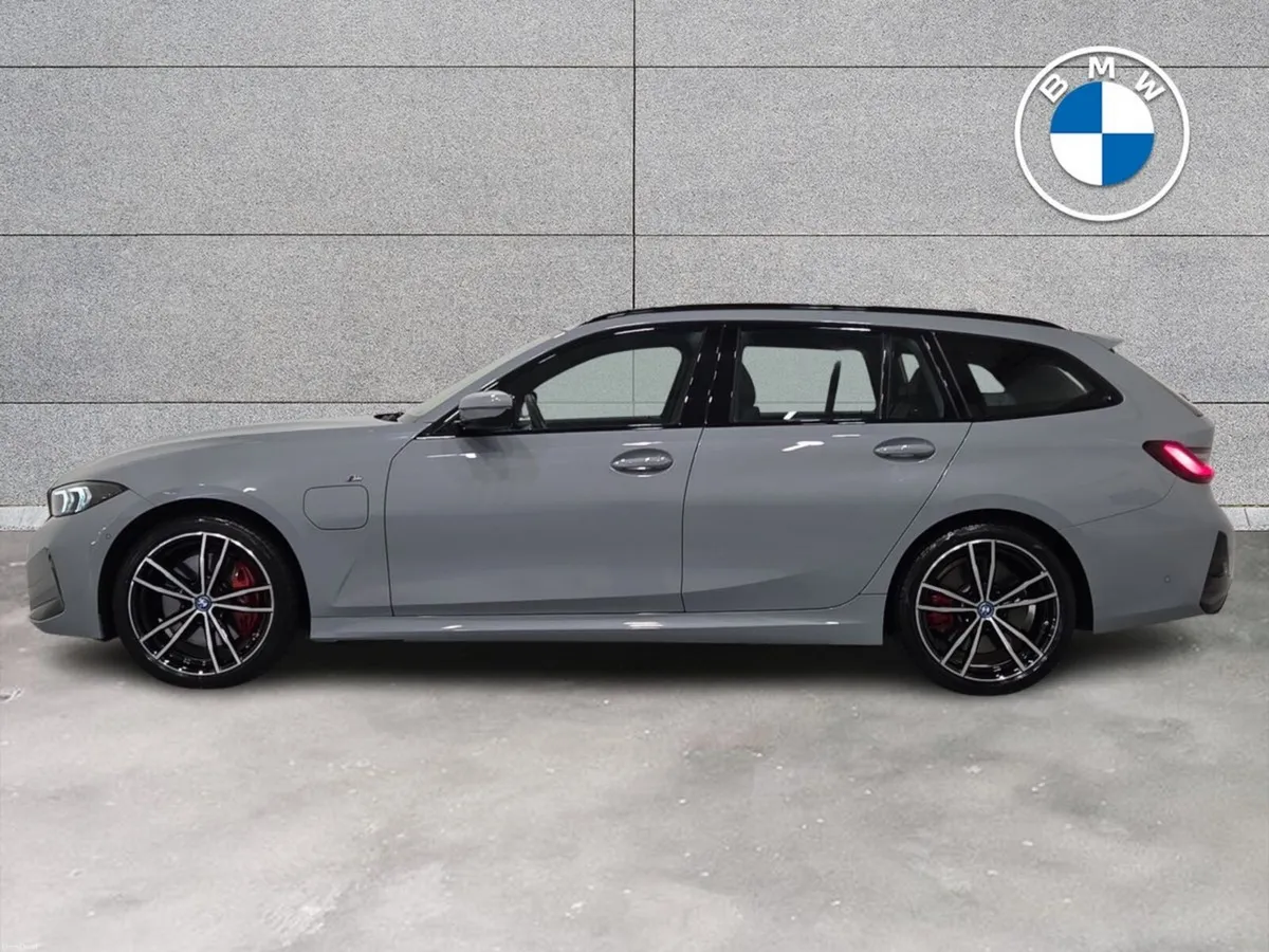 BMW 3-Series 330e M Sport Touring - Image 3