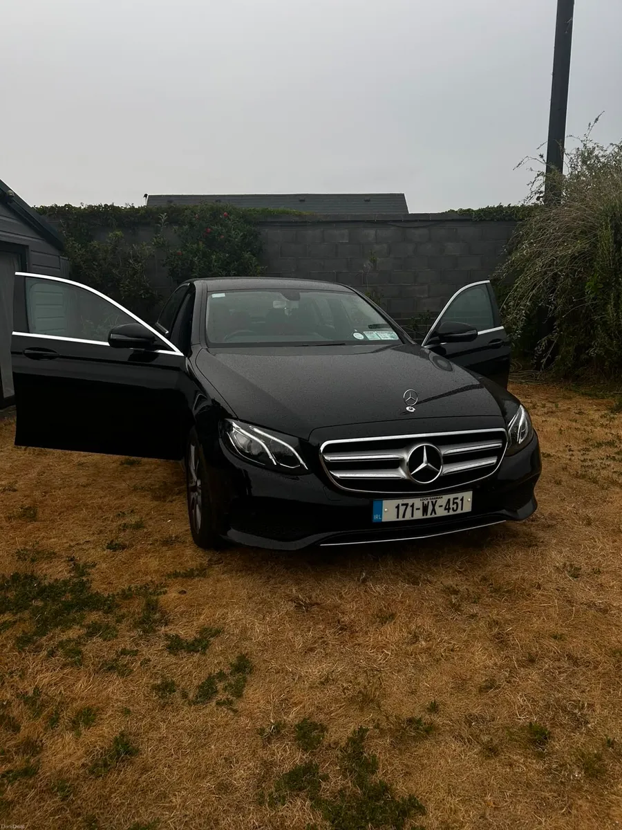 2017 Mercedes-benz E220d Avantgarde Auto FSH - Image 4