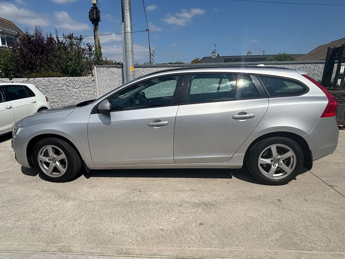 Volvo V60 2016 - Image 1