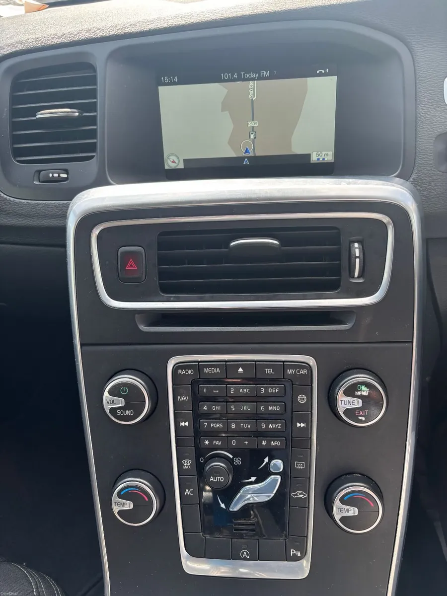 Volvo V60 2016 - Image 6