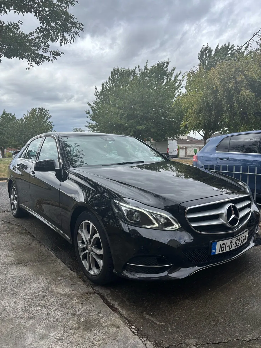 Mercedes-Benz E-Class - Image 2