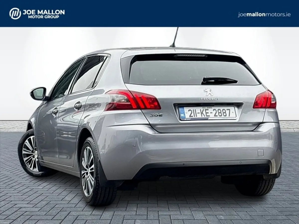 Peugeot 308 1.2 PureTech 130bhp Allure ** Amazing - Image 2