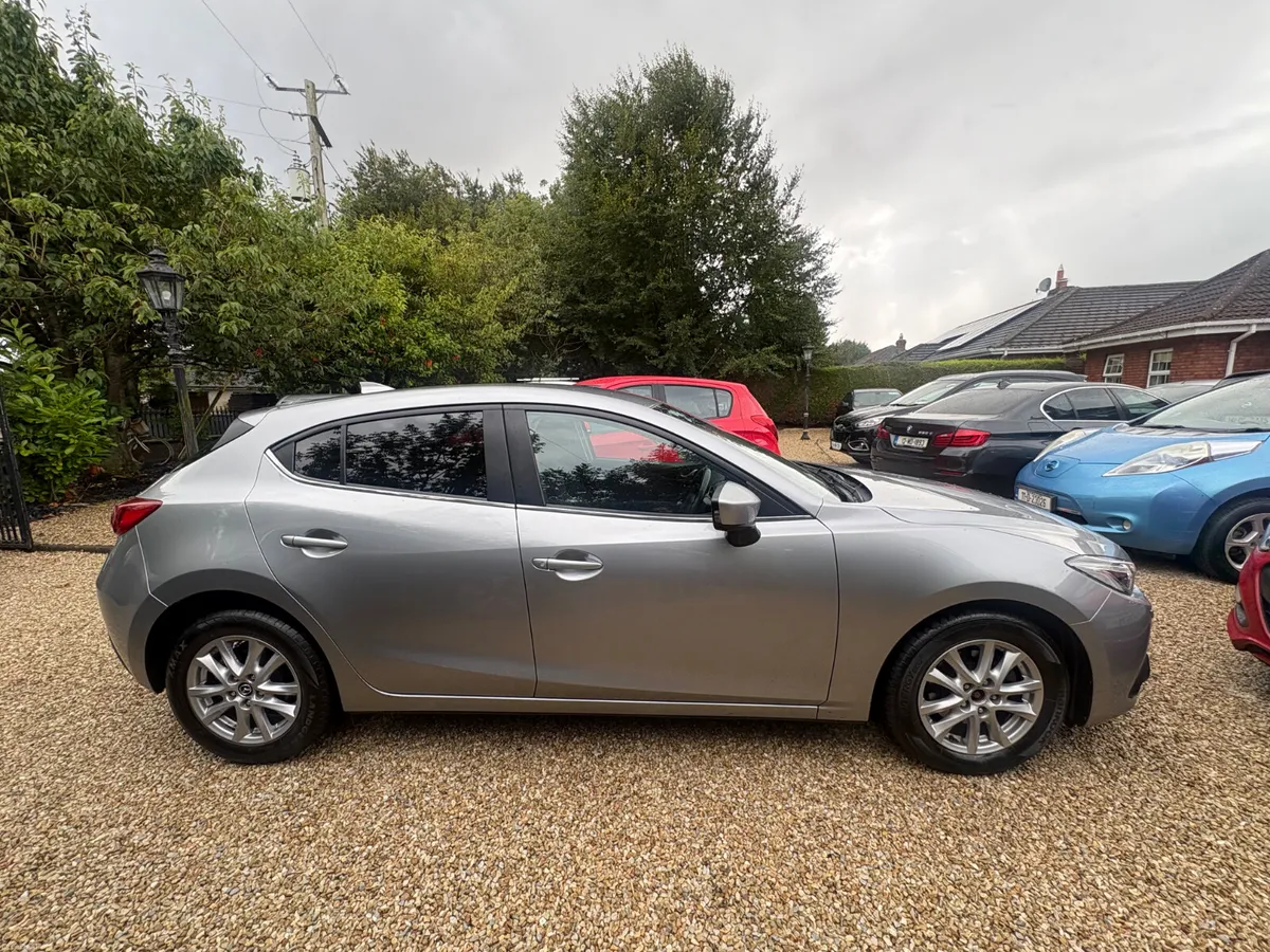 Mazda Mazda3 2017 , diesel - Image 3
