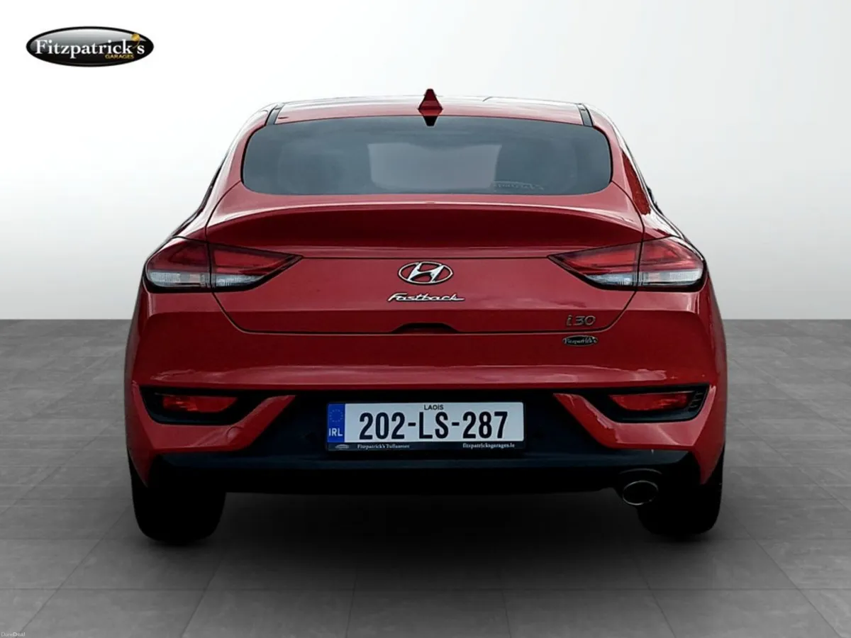 Hyundai i30 FastBack Saloon 1.0 Turbo Petrol 120 B - Image 6