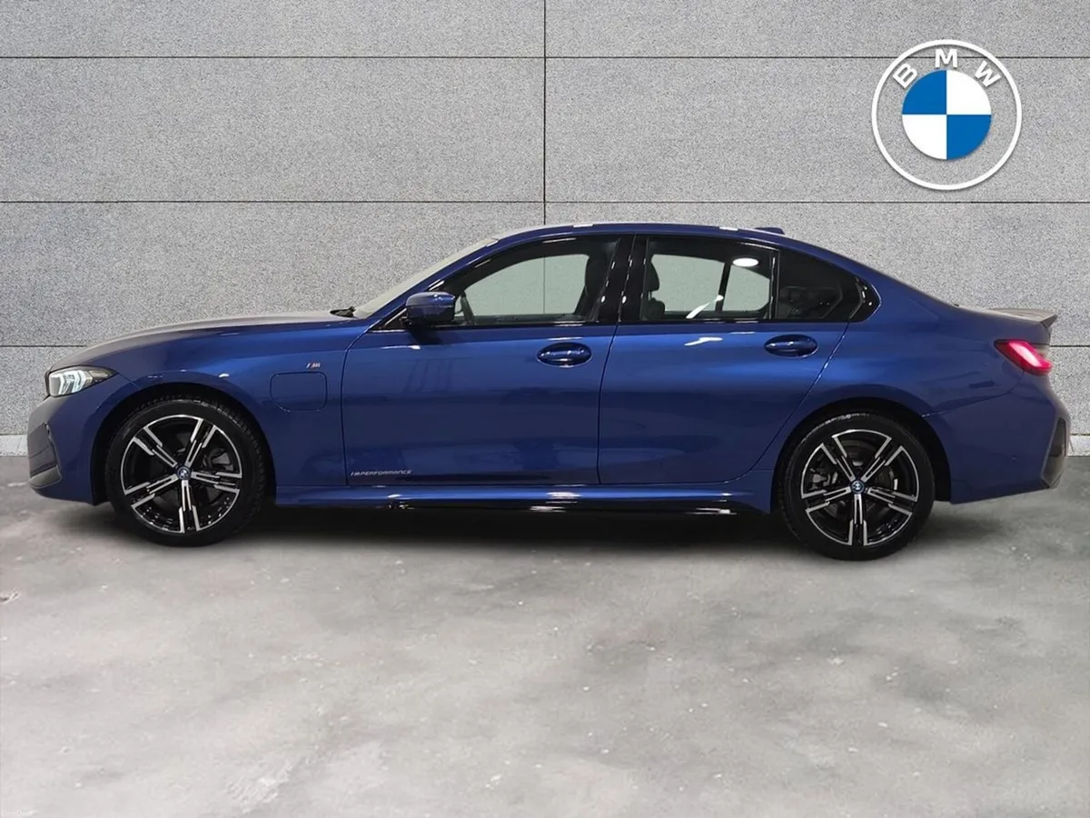 BMW 3-Series 330e M Sport Saloon - Image 3