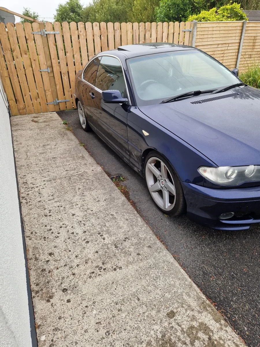 BMW 3-Series 2004 - Image 1