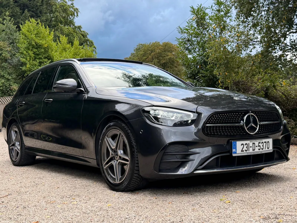 Mercedes-Benz E-Class E 220 D ESTATE AMG PREMIUM * - Image 1