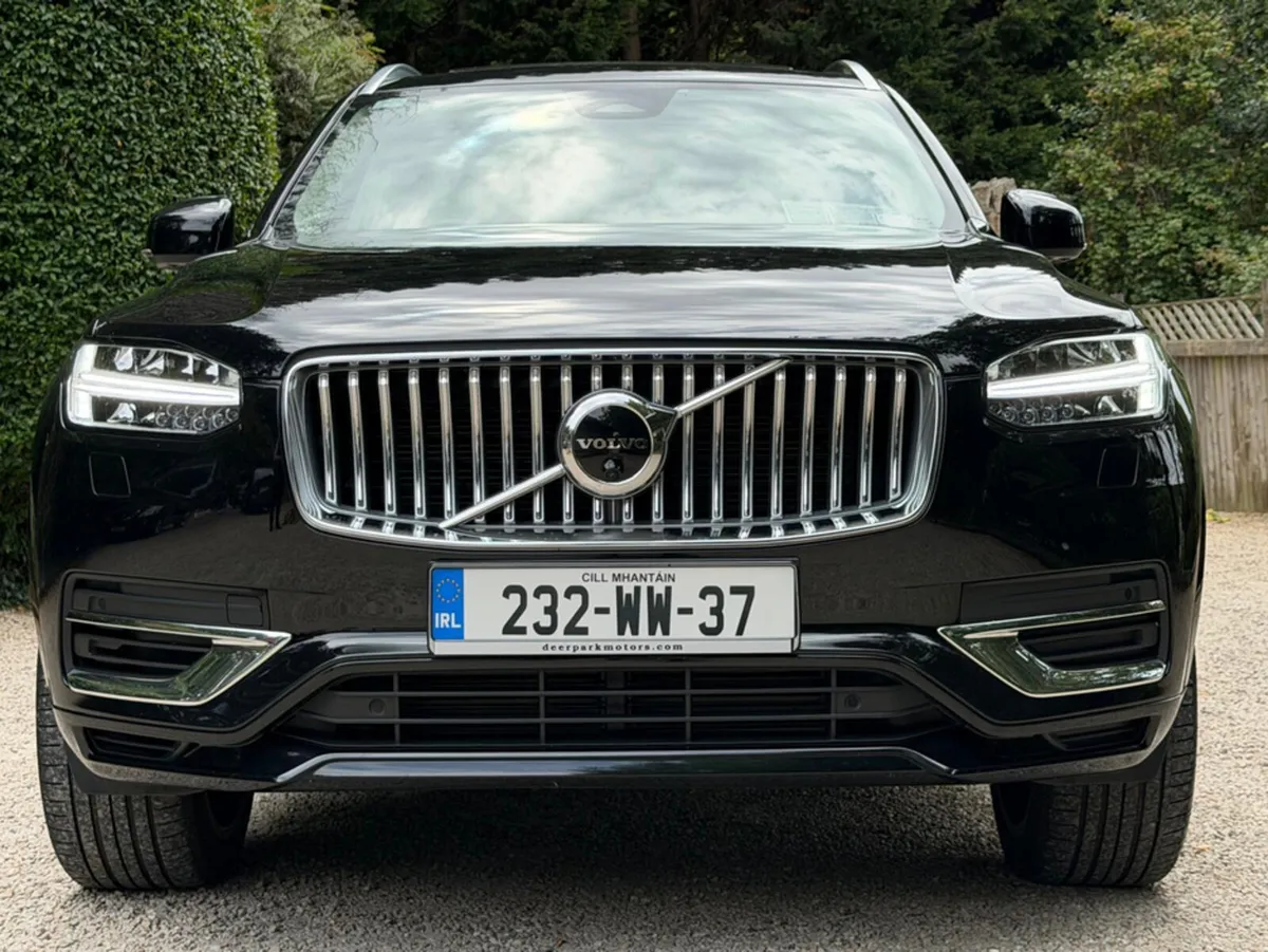 Volvo XC90 T8 PLUS BRIGHT AWD *Full Volvo Service - Image 4