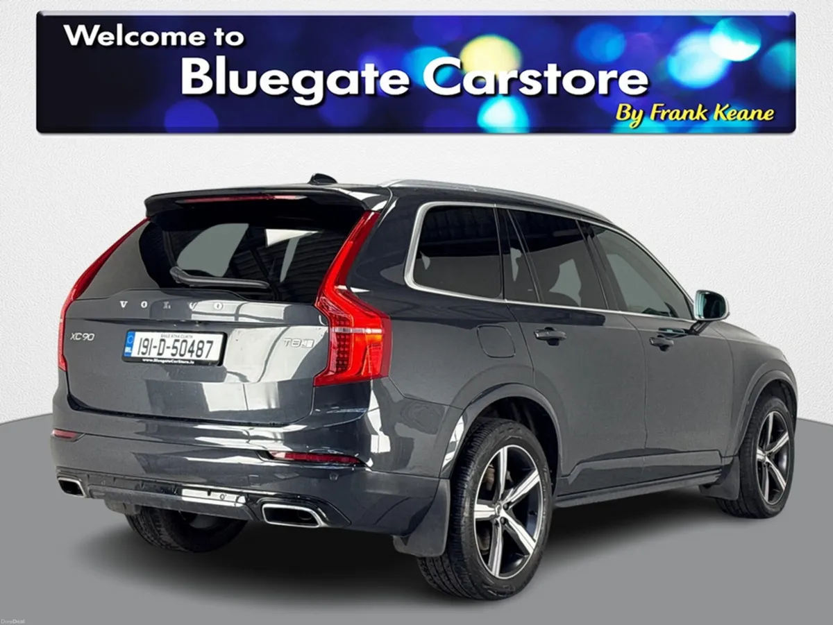 Volvo XC90 T8 AWD PHEV R-DESIGN **FULL BLACK HALF - Image 4