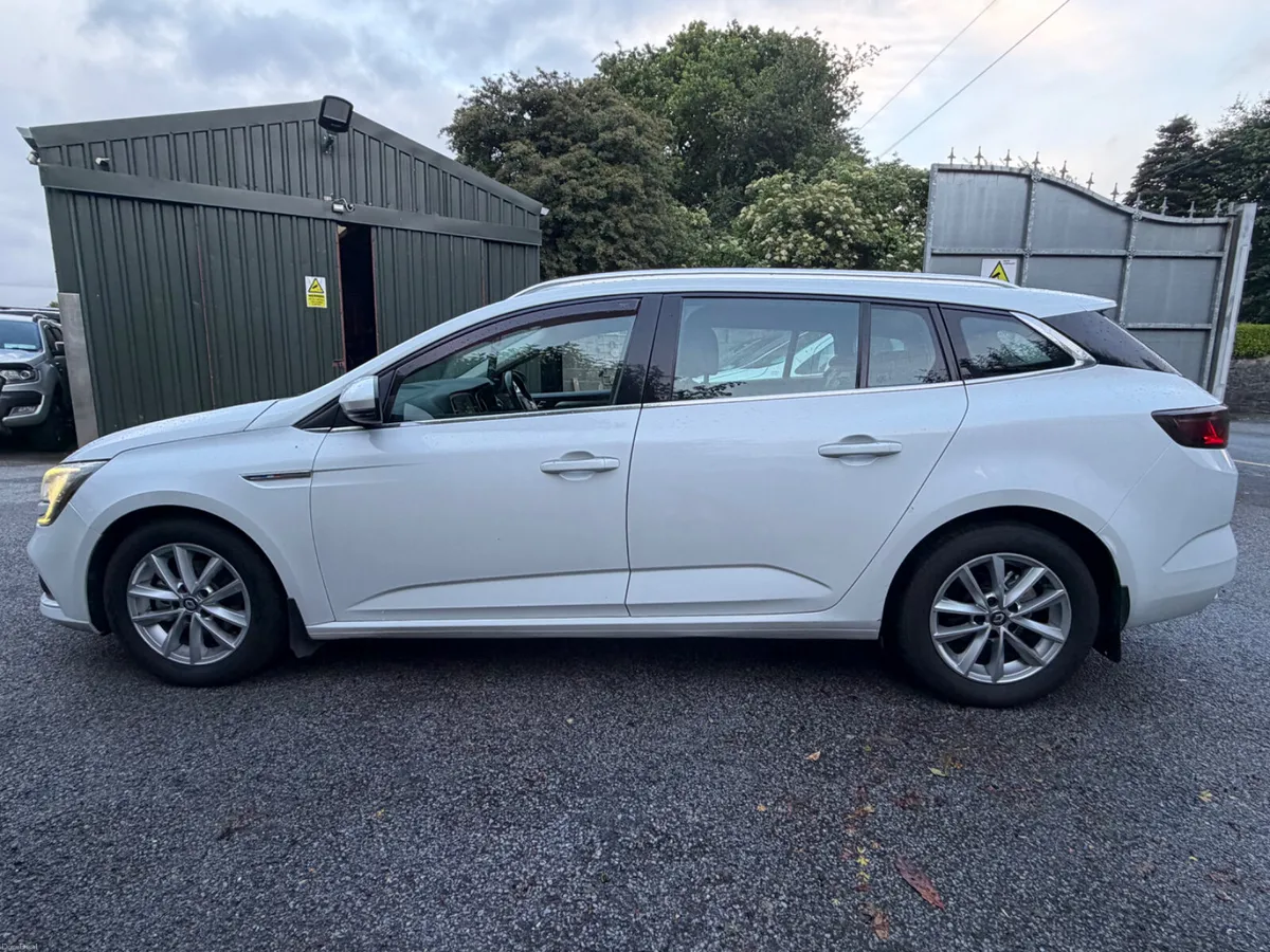 Renault Megane 2017 - Image 6
