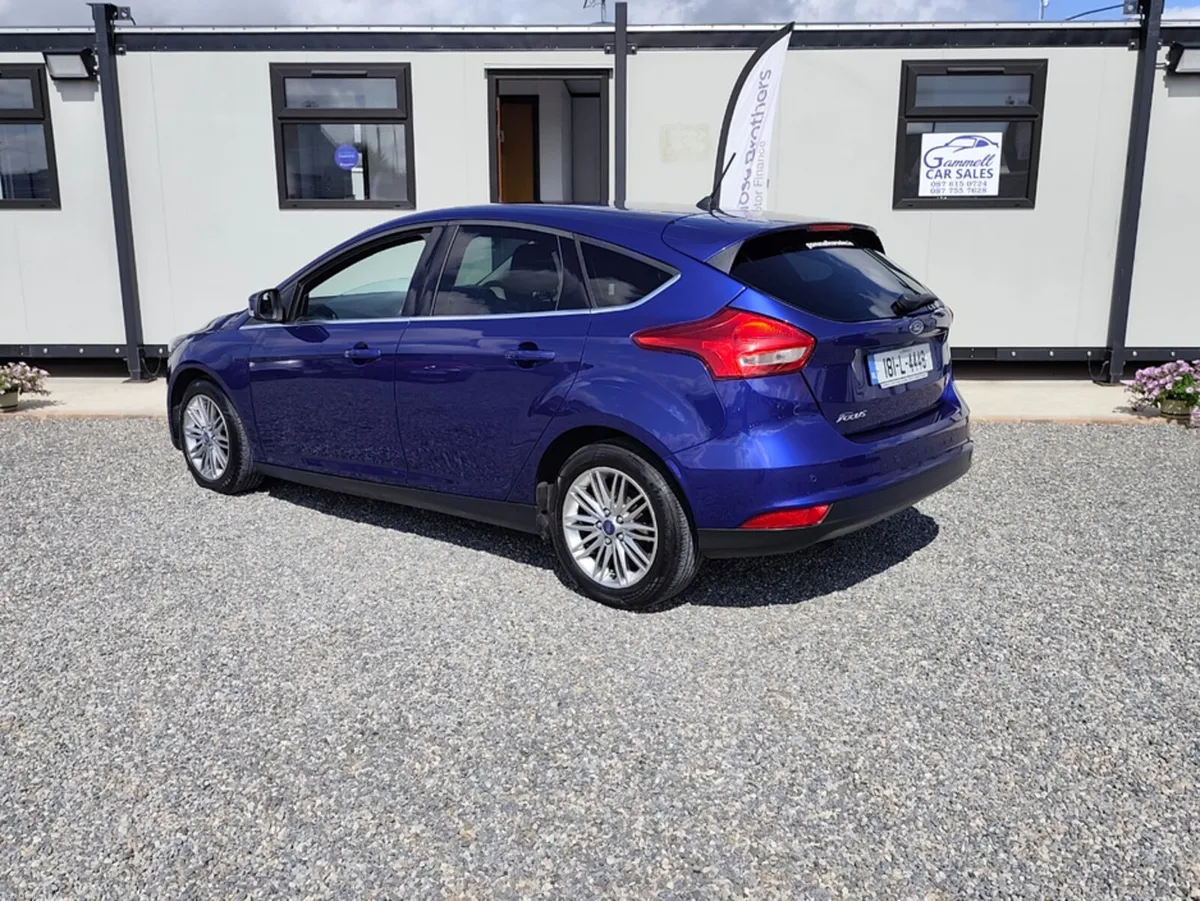 Ford Focus 1.5 TDCI 120 ZETEC EDITION EDTION S/S 5 - Image 4