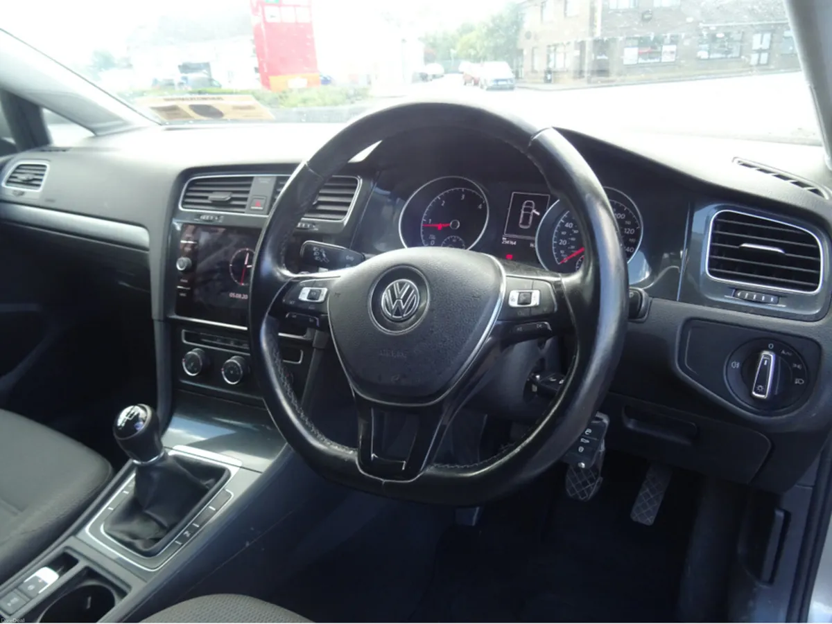 Volkswagen Golf 1.6 TDI SE NAV BLUEMOTION 115PS 5D - Image 5