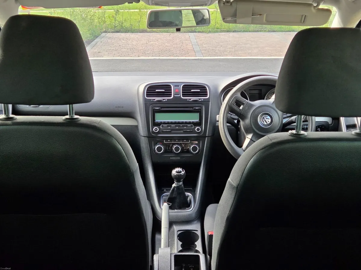 Volkswagen Golf 2011 - Image 5
