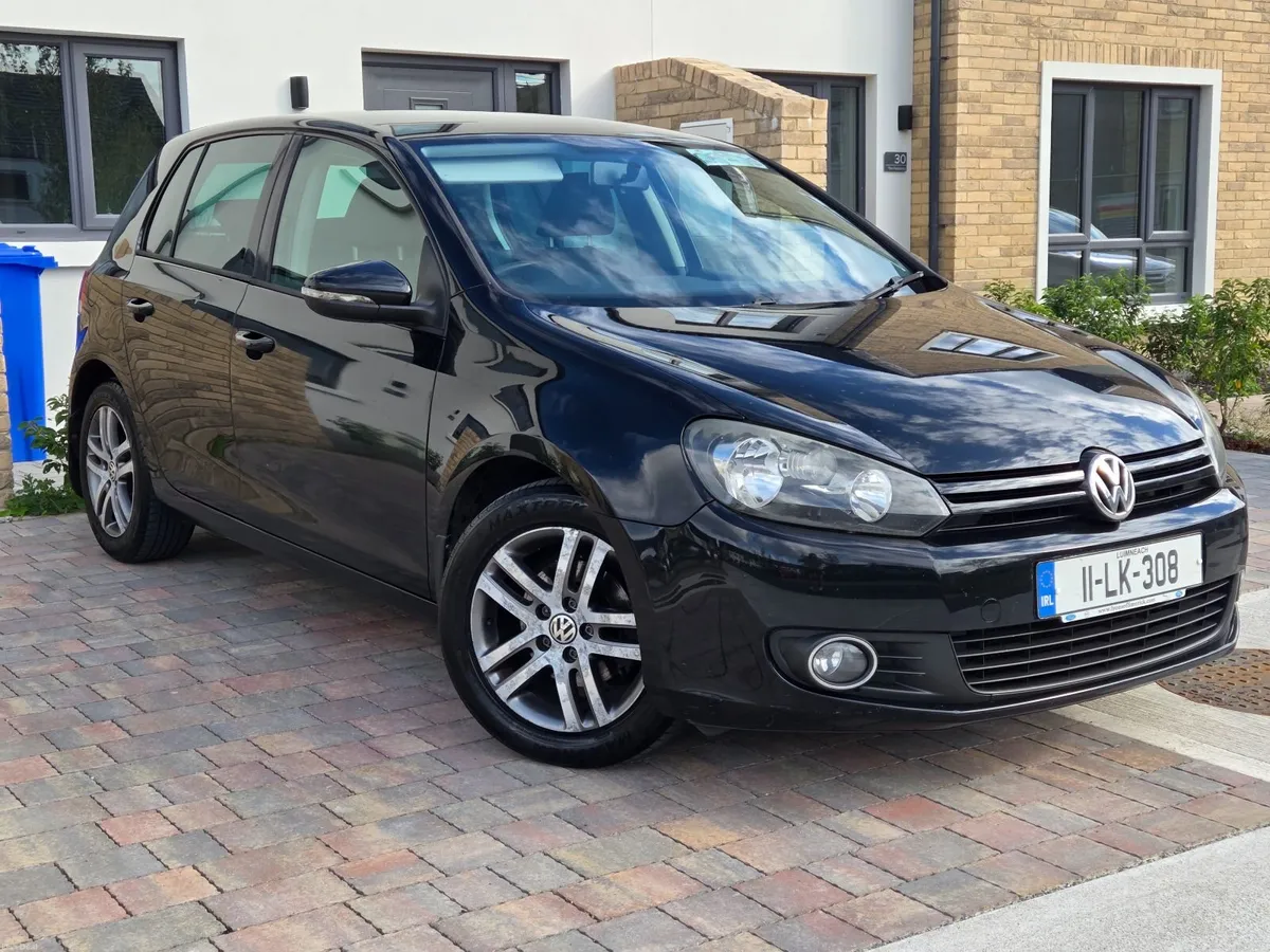 Volkswagen Golf 2011 - Image 1