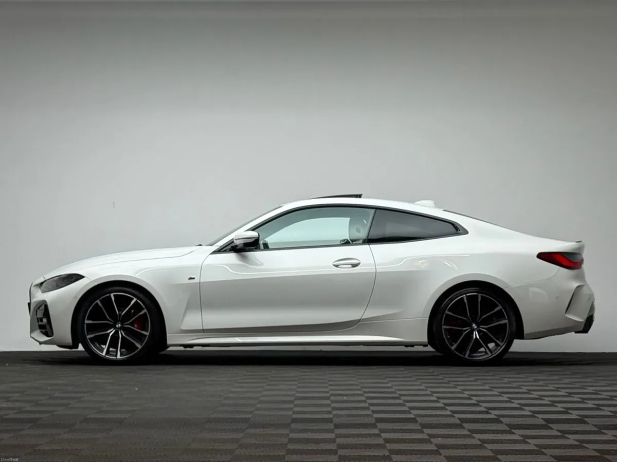 BMW 4-Series 420D M SPORT PRO COUPE *SUNROOF* - Image 4