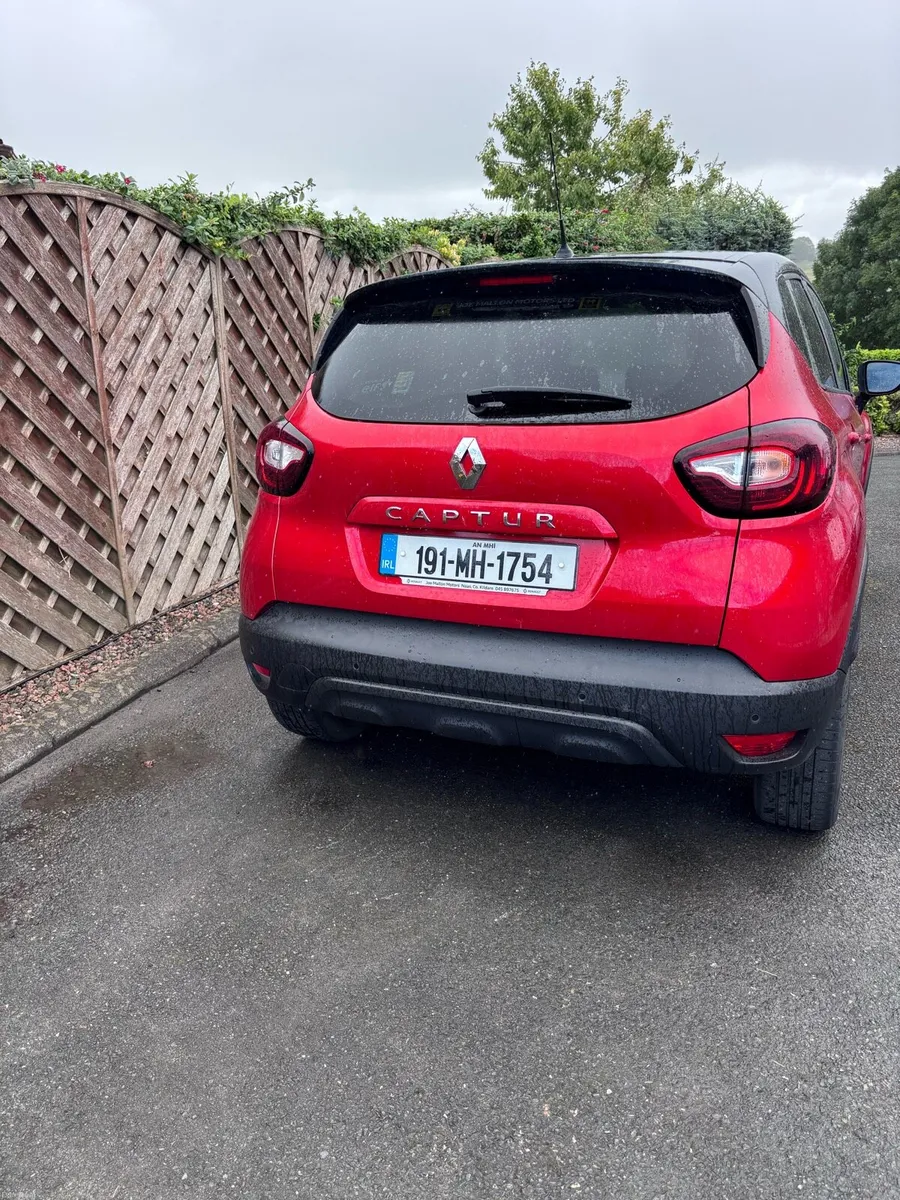 Car - Image 2