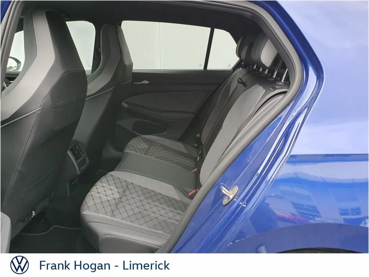 Volkswagen Golf 1.5 TSI 130HP R-Line Loaded with E - Image 6