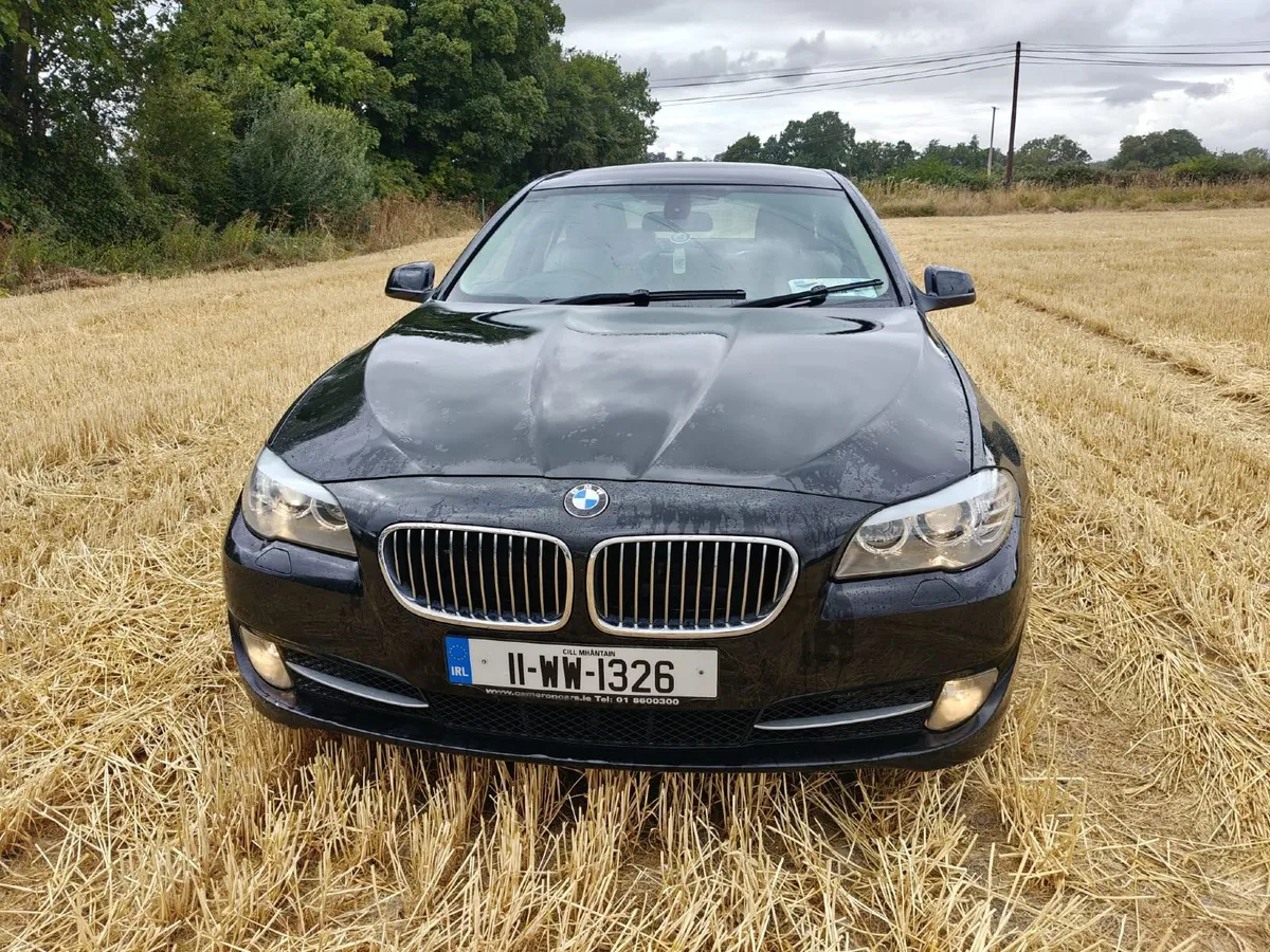 BMW 5-Series 2011 - Image 1